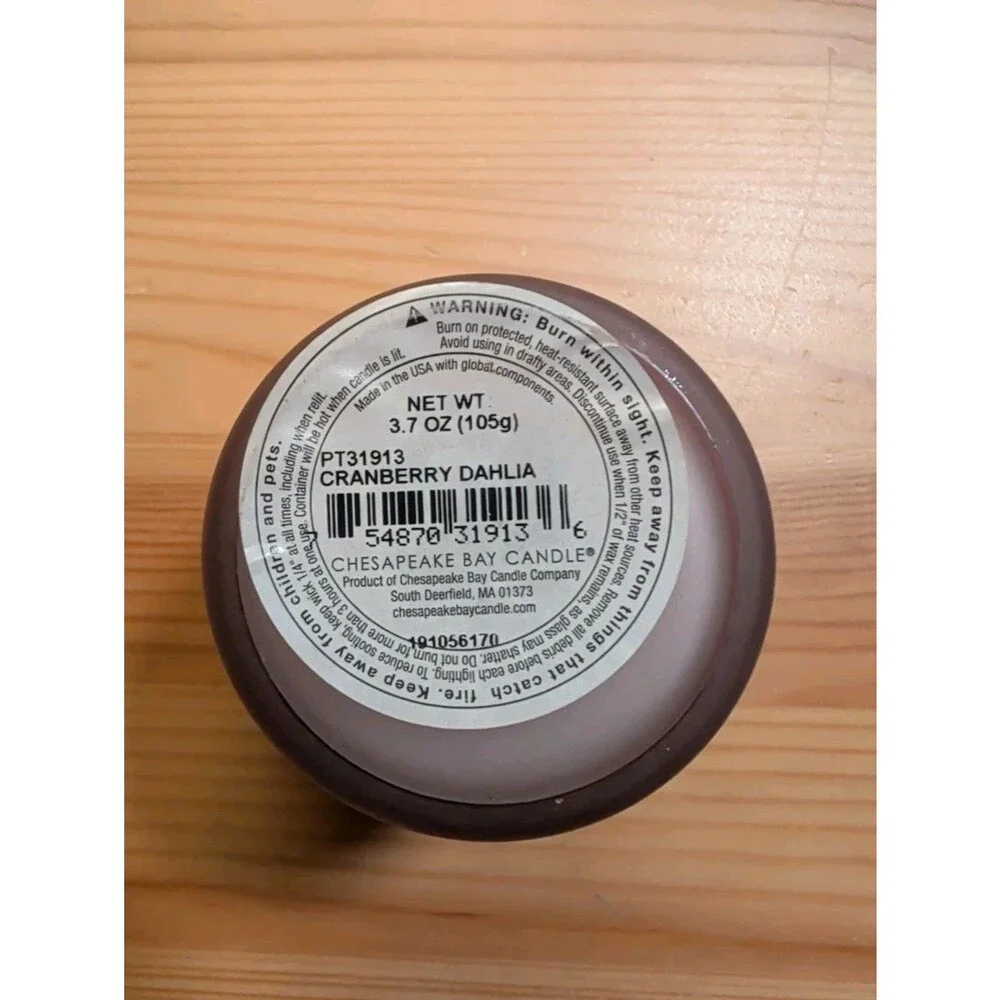 Chesapeake Bay Single Wick Candle Soy Blend  Cranberry Dahlia, 3.7 oz 105g